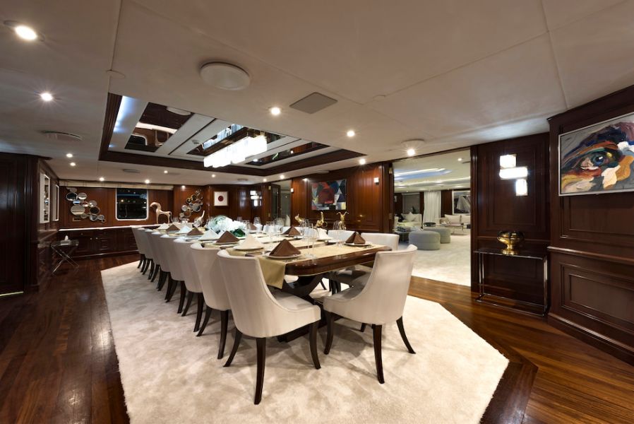 luxury yacht charter, yachting greece