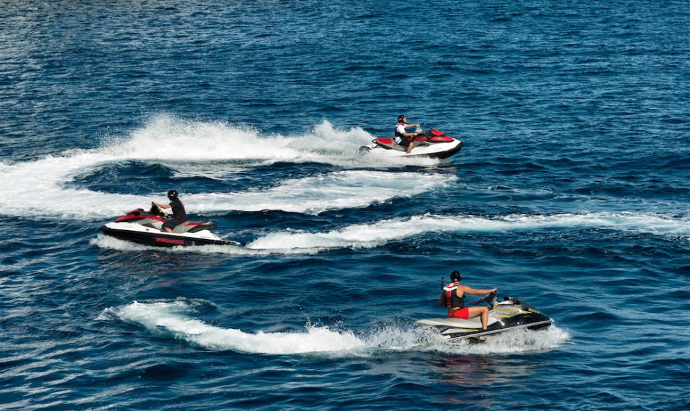 yacht watertoys, yachts charter greece, yachting